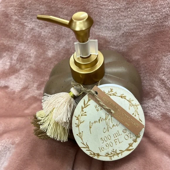 NWT ⚜️🍁⚜️ Asquith Somerset Pumpkin Chai scented hand soap - Picture 5 of 14